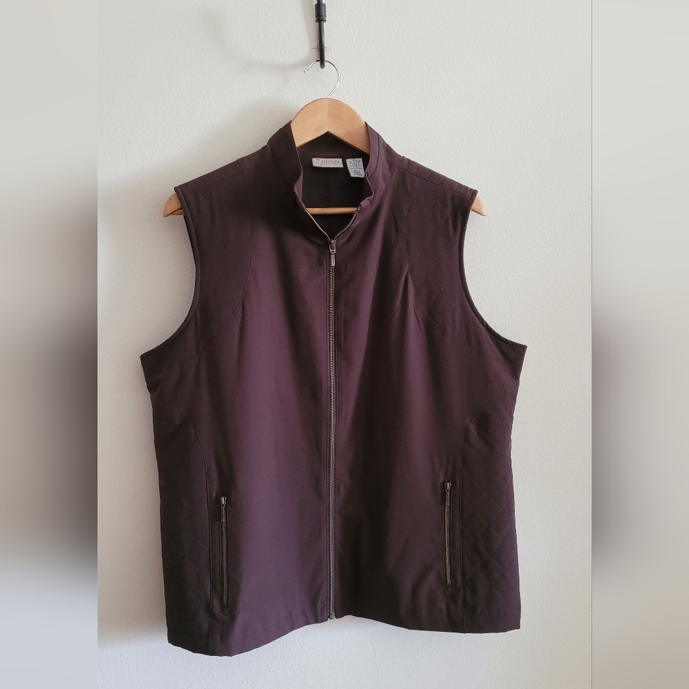 Classic Sleeveless Zip-Front Vest - Plum